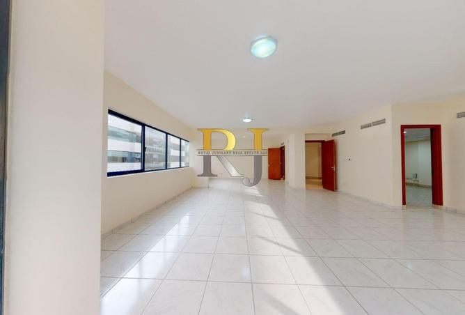 73791908 - صورة العقار 3