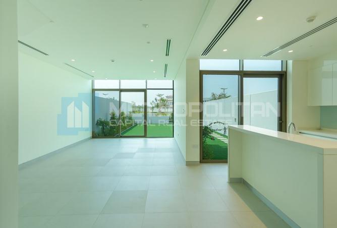 128837968 - Property Image 3