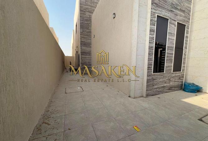 133864480 - Property Image 2