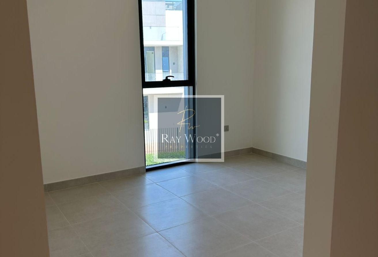 Beautiful landscape | Corner unit | On park photo 10