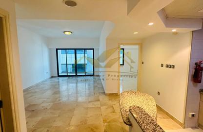 Apartment - 1 Bedroom - 2 Bathrooms for rent in Sheikh Zayed Road - Dubai