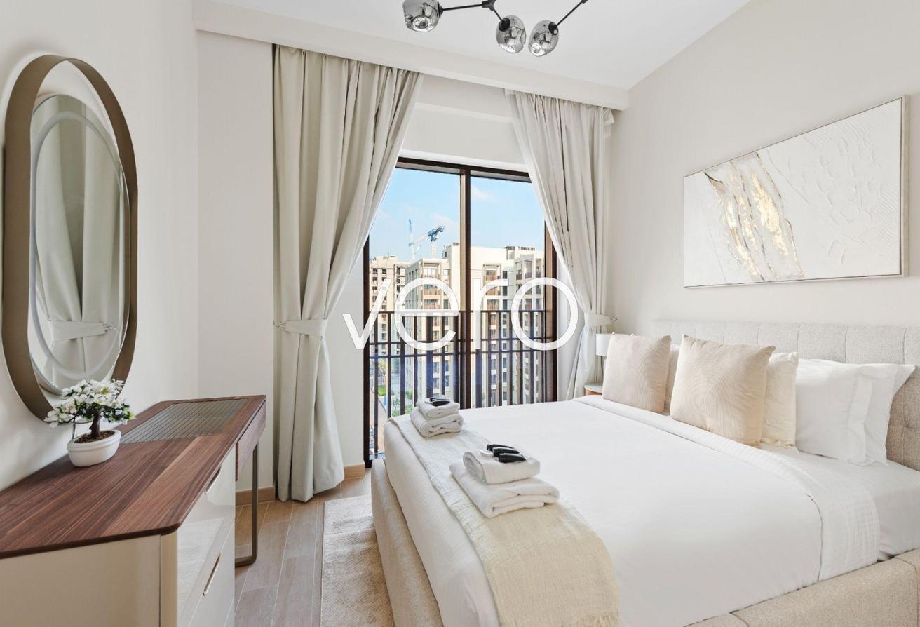 Contemporary 2BR | Beach Access | Vacant photo 9