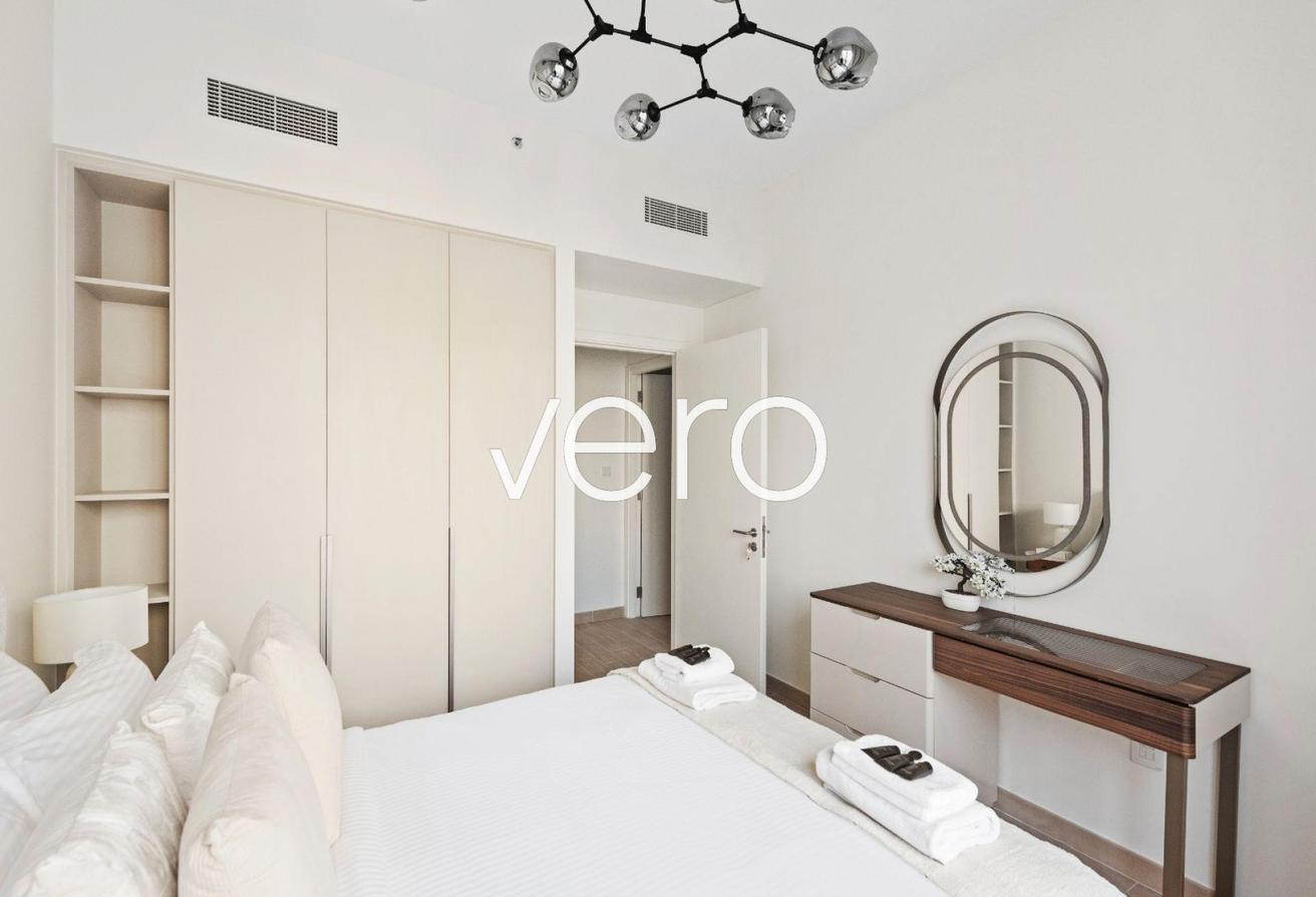 Contemporary 2BR | Beach Access | Vacant photo 10