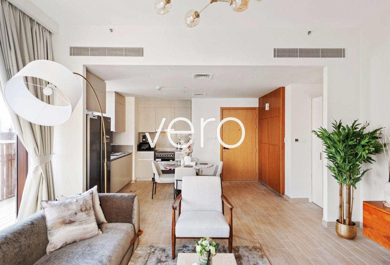 Contemporary 2BR | Beach Access | Vacant photo 6