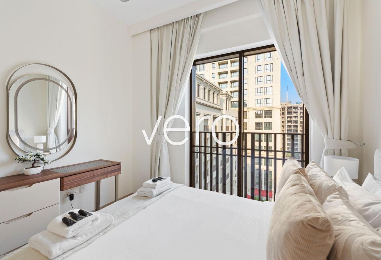 Contemporary 2BR | Beach Access | Vacant photo 8