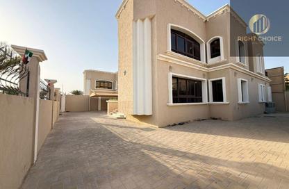Villa - 5 Bedrooms - 7 Bathrooms for rent in Shakhbout City - Abu Dhabi