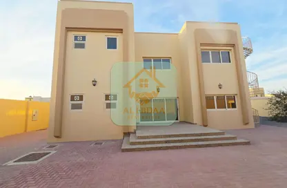 فيلا - 4 غرف نوم - 7 حمامات للايجار في الرفاع - رأس الخيمة