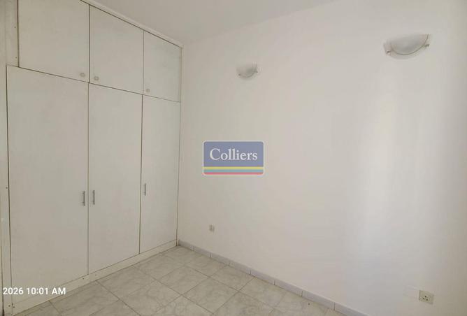 117695421 - Property Image 3