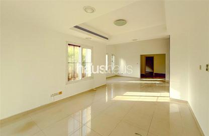 Villa - 3 Bedrooms - 3 Bathrooms for rent in Springs 2 - The Springs - Dubai