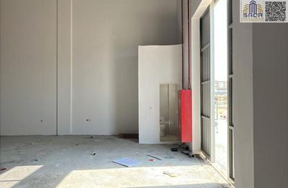 Warehouse - Studio - 1 Bathroom for rent in Umm Dir - Umm Al Quwain