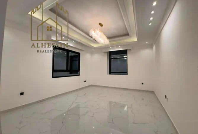 145980921 - Property Image 3