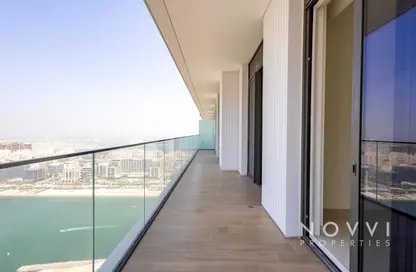 Apartment - 3 Bedrooms - 3 Bathrooms for rent in Palace Beach Residence Tower 2 - Palace Beach Residence - EMAAR Beachfront - Dubai Harbour - Dubai