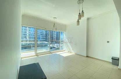 Apartment - 1 - 1 for rent in Mayfair Tower - Business Bay - Dubai