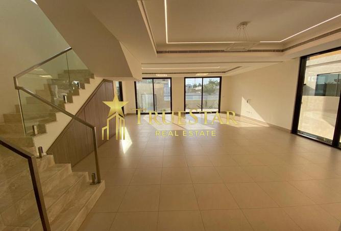 73873590 - Property Image 3