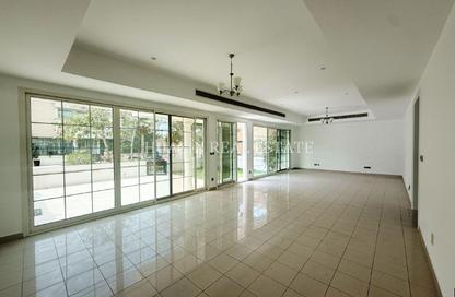 Villa - 4 Bedrooms - 4 Bathrooms for rent in Umm Suqeim 2 Villas - Umm Suqeim 2 - Umm Suqeim - Dubai