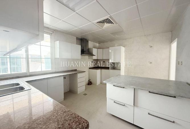 74237193 - Property Image 3
