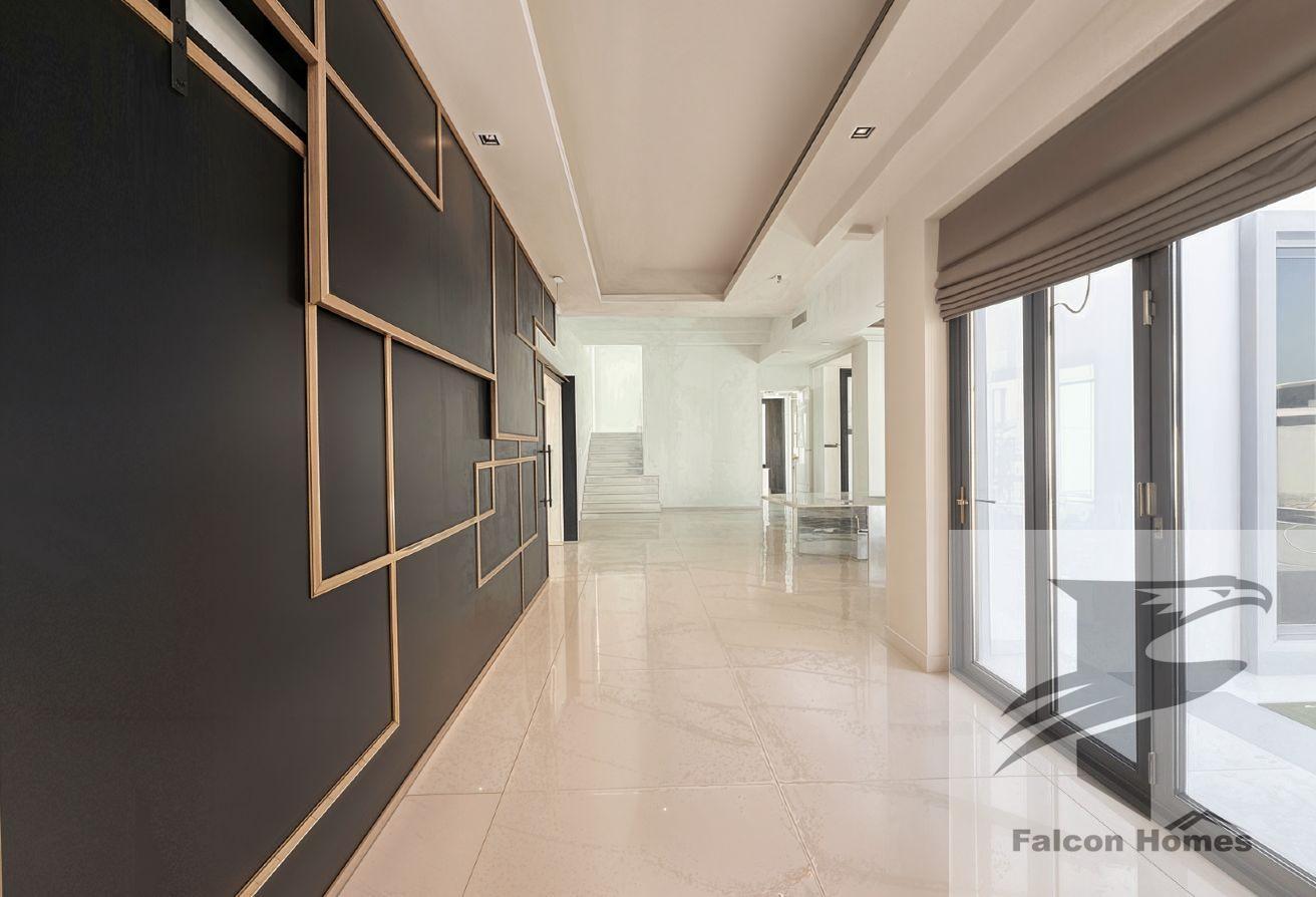 Spacious 5BR Modern Style Villa with Garden Area photo 12
