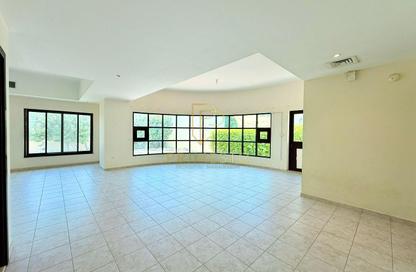 Villa - 6 - 7 for rent in Khalidiya Village - Al Khalidiya - Abu Dhabi