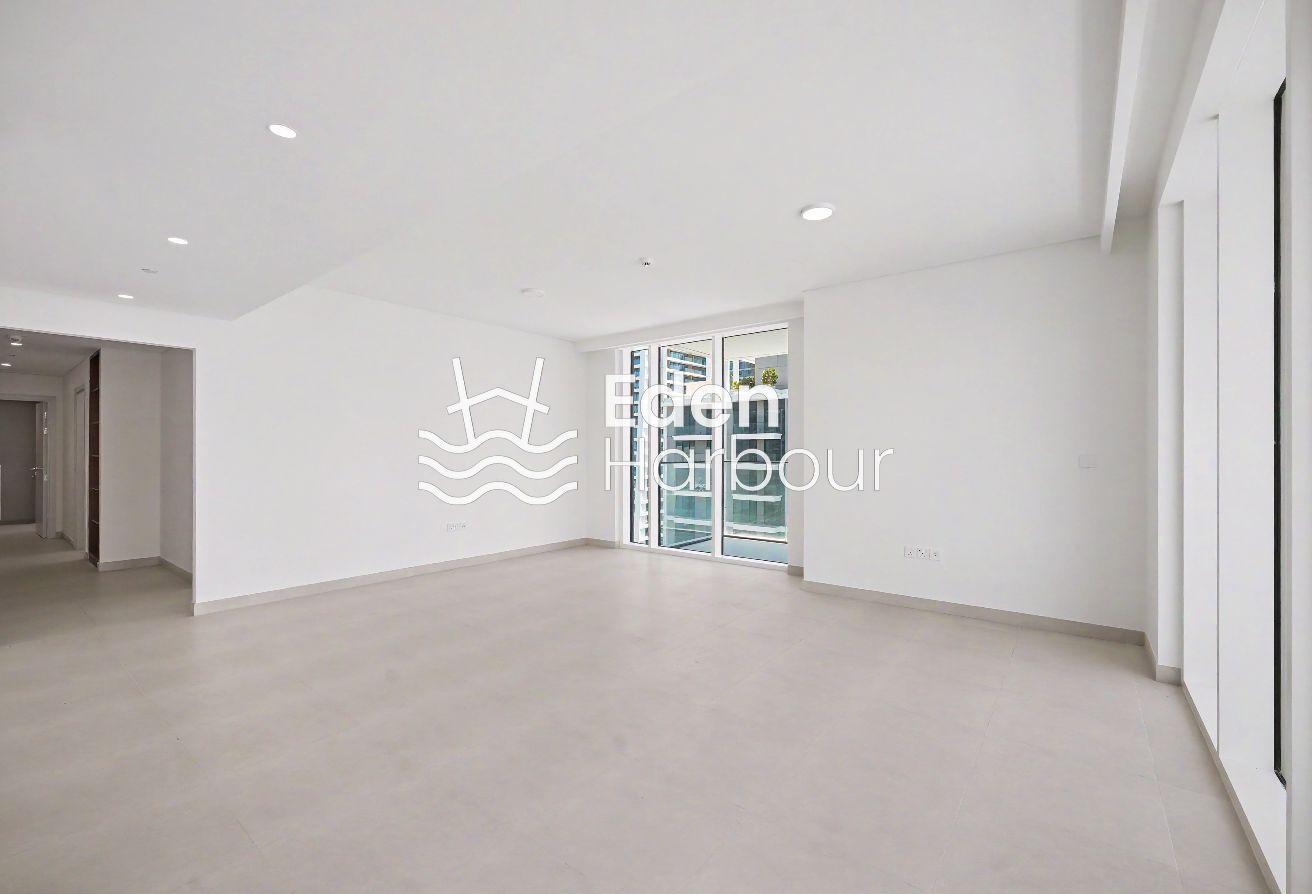 UNFURNISHED | CORNER LAYOUT | VACANT photo 9