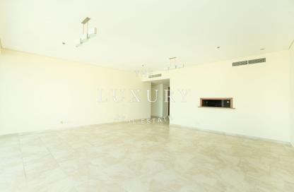 طابق كامل - 2 غرف نوم - 3 حمامات للايجار في برج الفتان - أبراج الفتان مارين - جميرا بيتش ريزيدنس - دبي