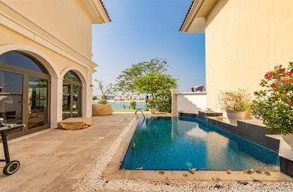 Villa - 4 Bedrooms - 5 Bathrooms for rent in Garden Homes Frond D - Garden Homes - Palm Jumeirah - Dubai