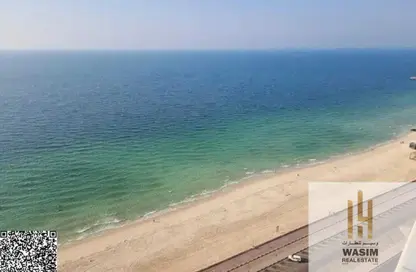 Apartment - 3 Bedrooms - 4 Bathrooms for sale in Ajman Corniche Residences - Ajman Corniche Road - Ajman