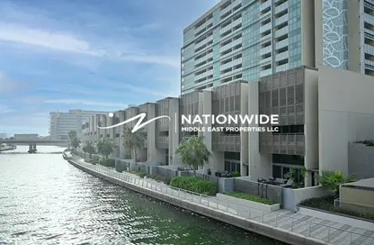 شقة - 2 غرف نوم - 3 حمامات للبيع في جزيرة المنيرة - شاطئ الراحة - أبوظبي