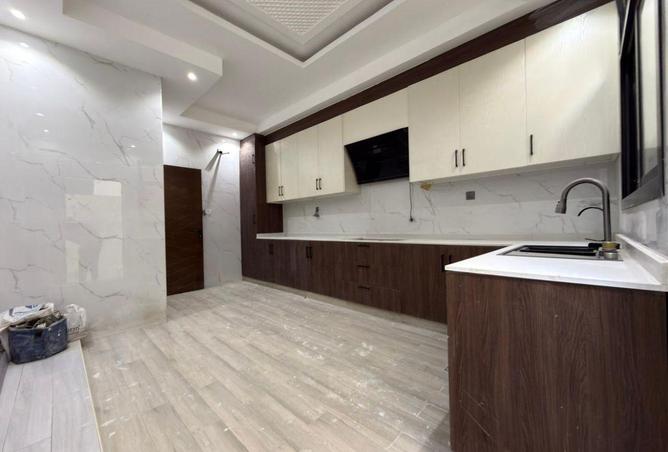 73872681 - Property Image 3