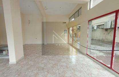 Shop - Studio - 1 Bathroom for rent in Dar Al Majaz - Jamal Abdul Nasser Street - Al Majaz - Sharjah Shop - Studio - 1 Bathroom for rent in Dar Al Majaz - Jamal Abdul Nasser Street - Al Majaz - Sharjah