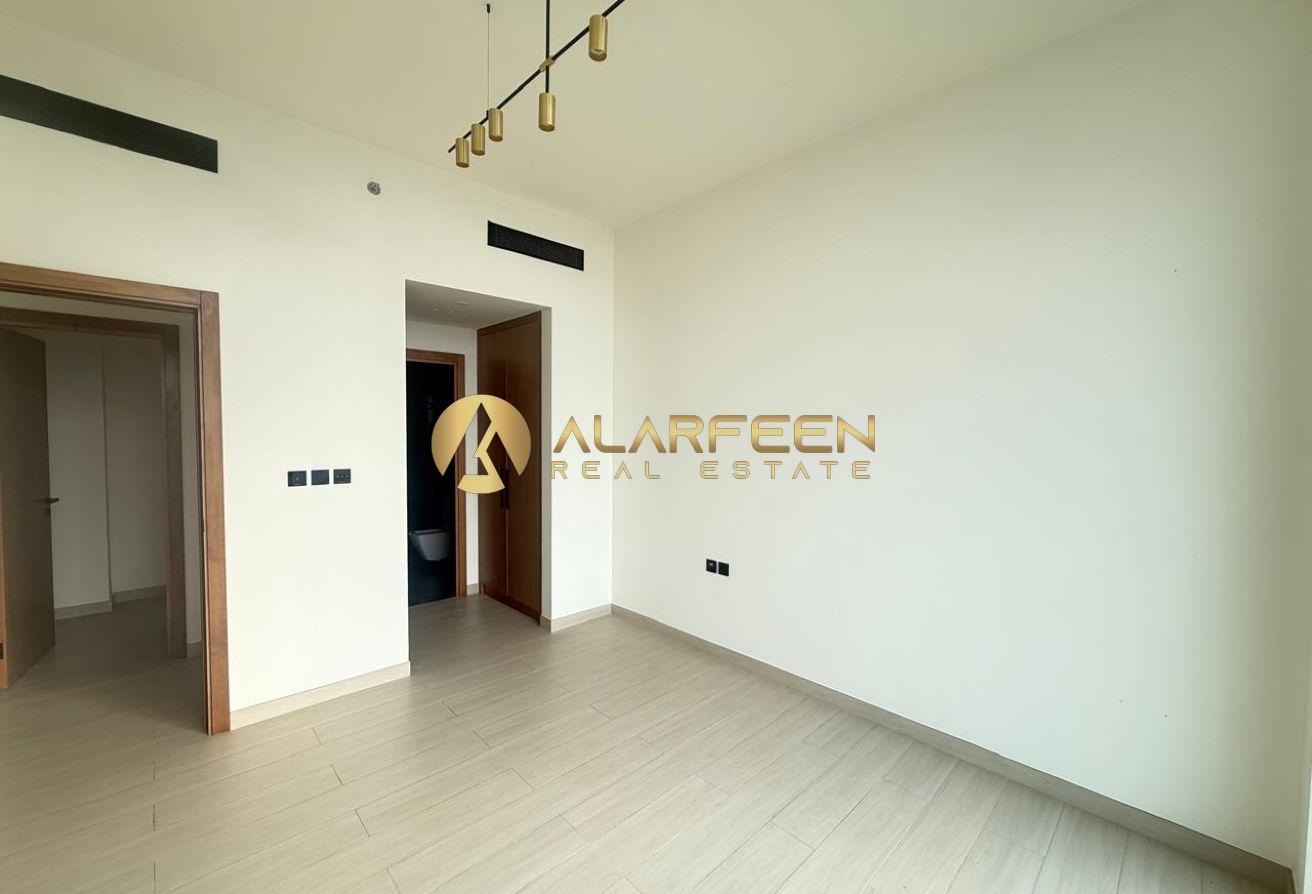 Modern 2BR | Fitted Kitchen | Ready to Move photo 2