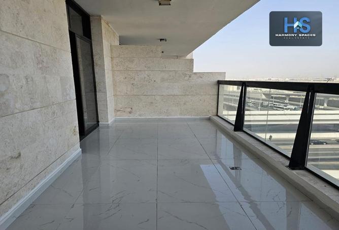 100840001 - Property Image 3