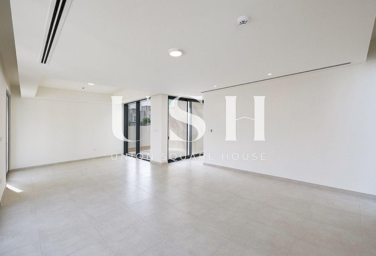 Backing Park | Large Plot | Close to Amenities photo 9