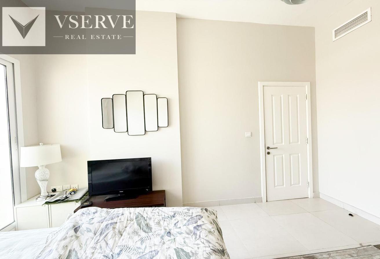 Furnished | Multiple Units | Flexible Payment photo 12