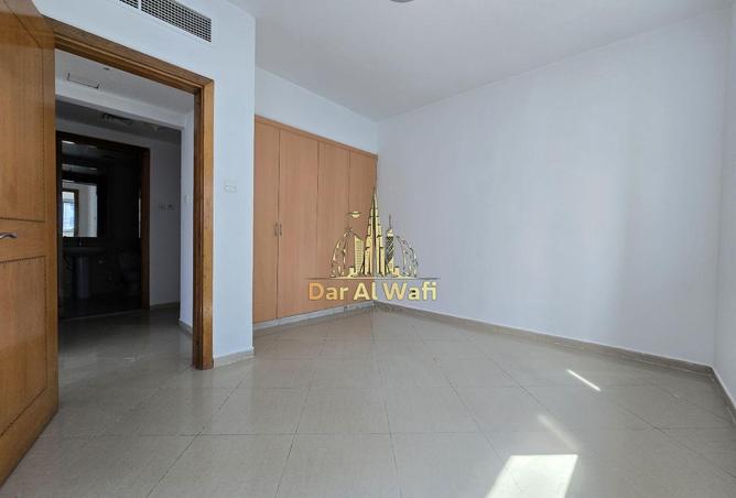 83231074 - Property Image 2