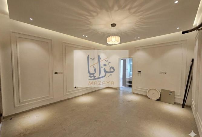 74252653 - Property Image 3