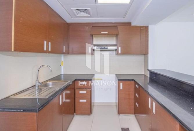 74253053 - Property Image 3