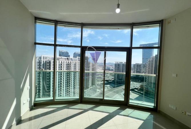 3-bed apartment in Beach Towers — photo 3
