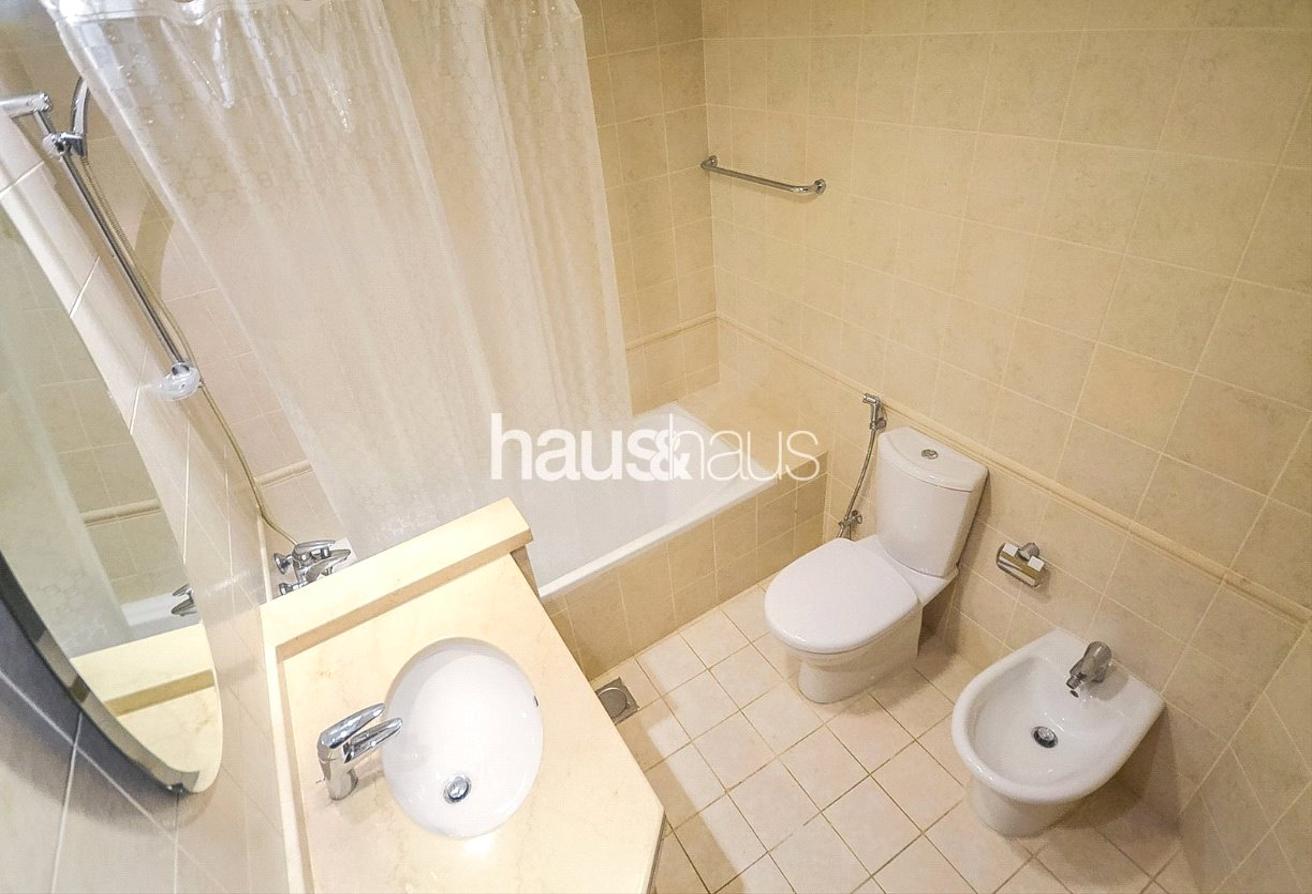 Avl Mid Aug | Upgraded Kitchen | Perfect Condition photo 20