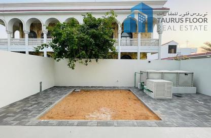 Villa - 5 Bedrooms - 5 Bathrooms for rent in Abu Hail Road - Abu Hail - Deira - Dubai Villa - 5 Bedrooms - 5 Bathrooms for rent in Abu Hail Road - Abu Hail - Deira - Dubai