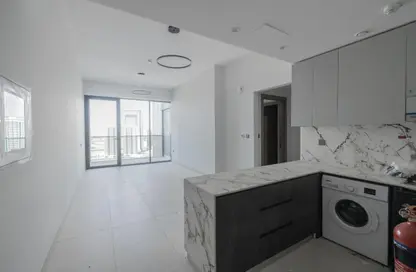 Apartment - 1 Bedroom - 2 Bathrooms for rent in Amal Tower - Dubai Sports City - Dubai