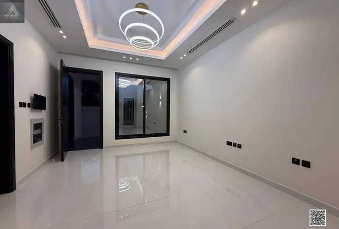 126572353 - Property Image 2
