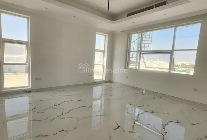 160551177 - Property Image 3