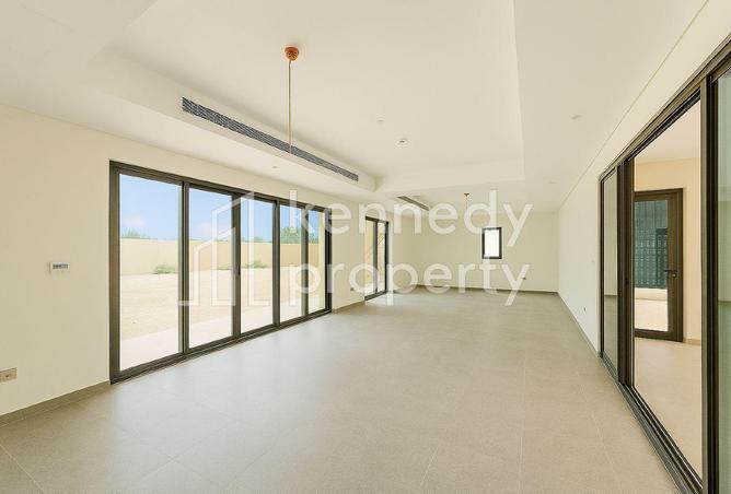 100824240 - Property Image 3