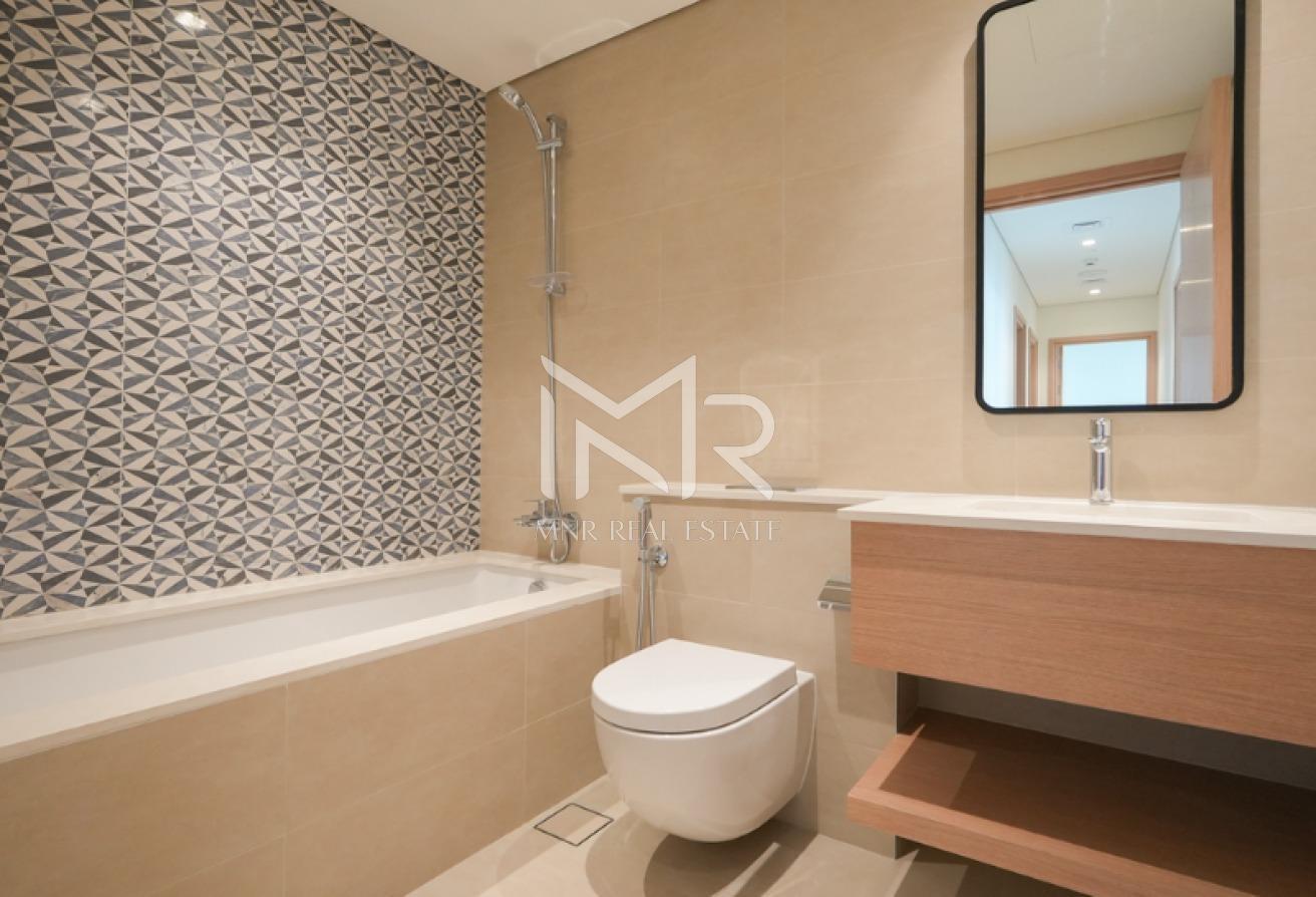 Premium Location | Sea View | Ready to Move photo 11