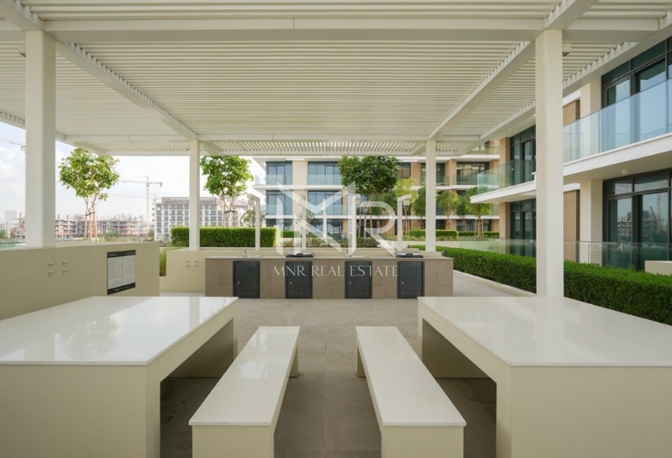Premium Location | Sea View | Ready to Move photo 2