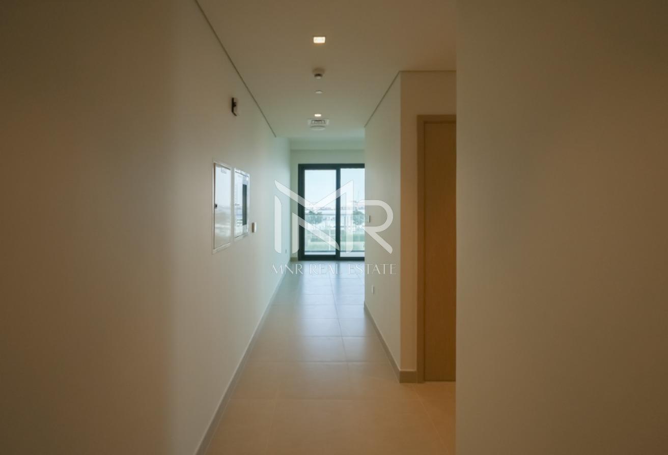 Premium Location | Sea View | Ready to Move photo 16