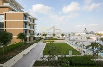 Apartment - 3 Bedrooms - 3 Bathrooms for rent in Seagate Building 1 - Seagate - Mina Rashid - Dubai