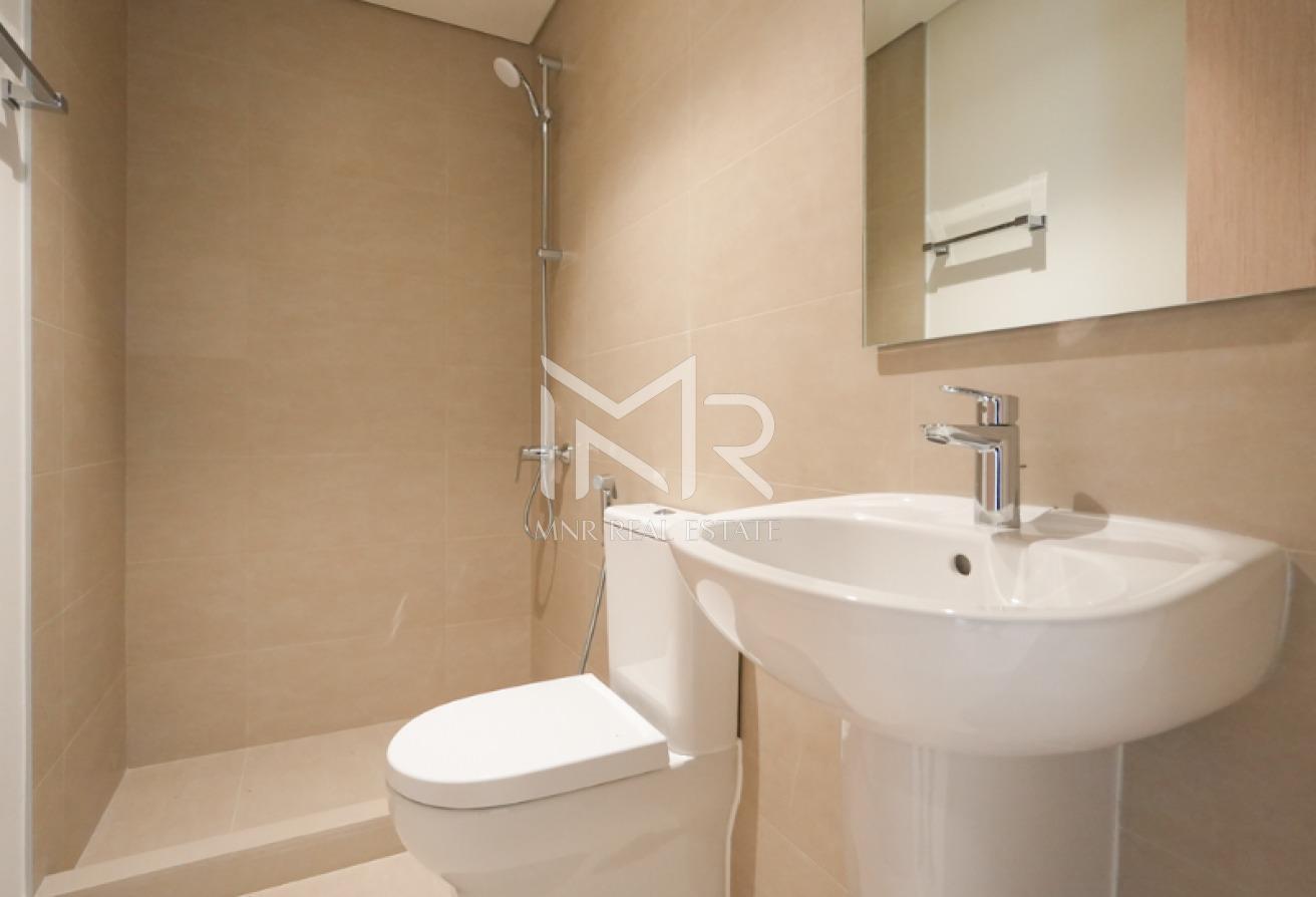 Premium Location | Sea View | Ready to Move photo 12