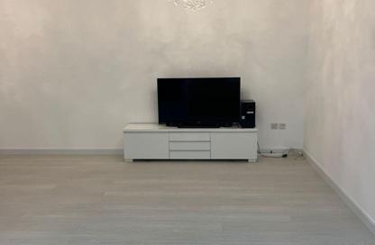 Apartment - 1 Bedroom - 2 Bathrooms for rent in Sulafa Tower - Dubai Marina - Dubai