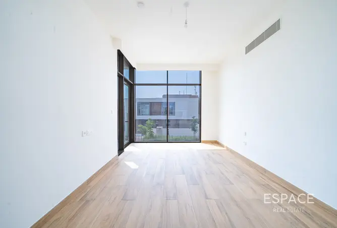 165492004 - Property Image 2